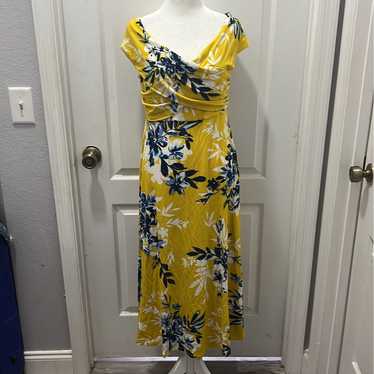 yellow Pea in the pod maternity dress