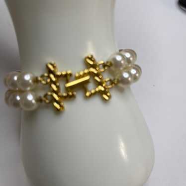 faux pearl bracelet double strand gold tone clasp… - image 1