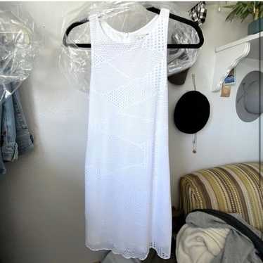 WAY white lace sleeveless dress - image 1