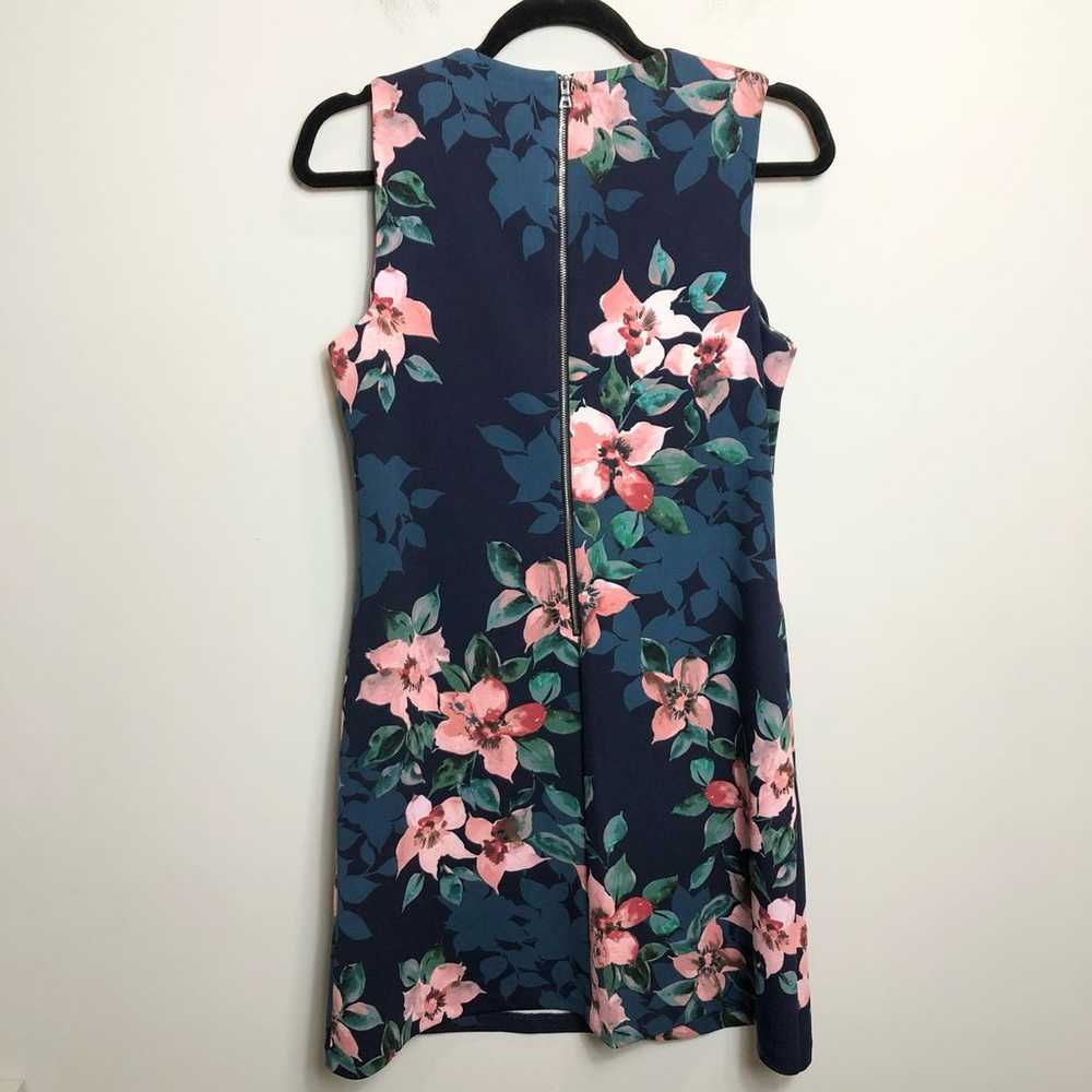 Donna Morgan Blue Floral Sleeveless Dress - image 2