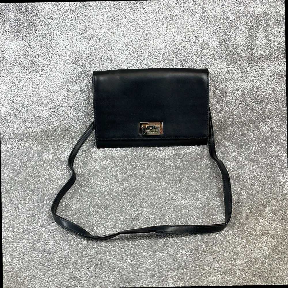 Vintage Authentic Luxurious Black Leather Crossbo… - image 1