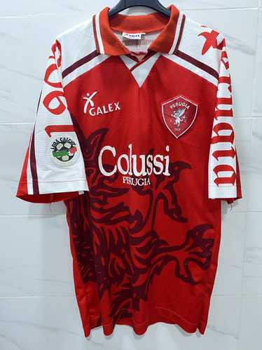 Soccer Jersey × Vintage Perugia 1997-1998 Home mat