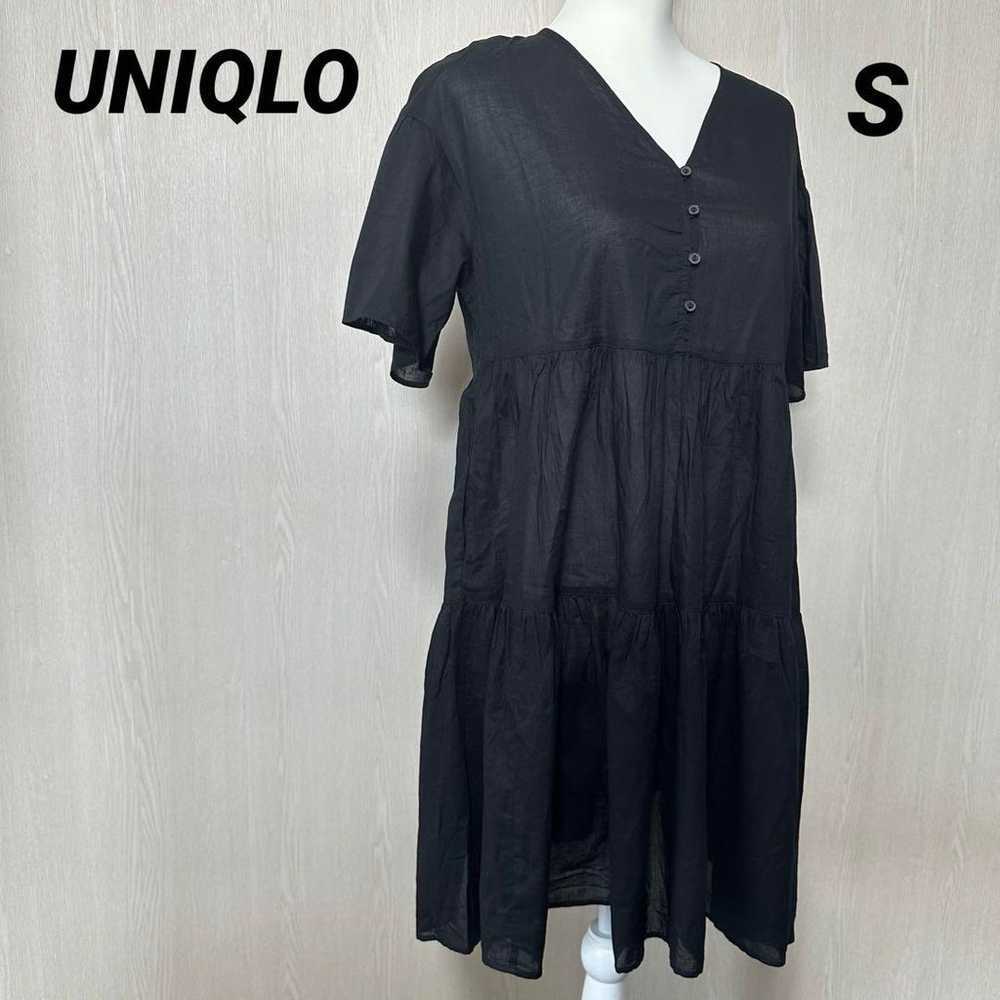 Uniqlo black short-sleeved V-neck tunic A-line, s… - image 1