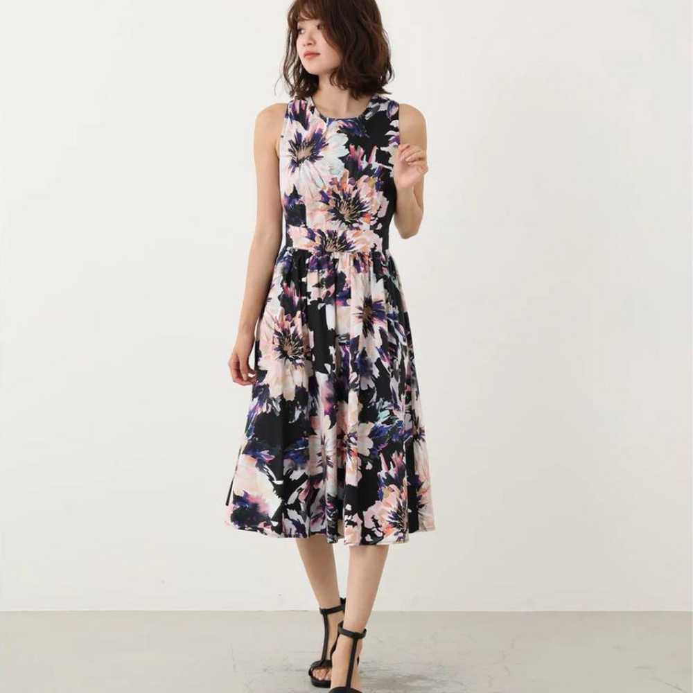 Worn 1-2 times, rienda
Back Cross Flare Midi Onep… - image 3