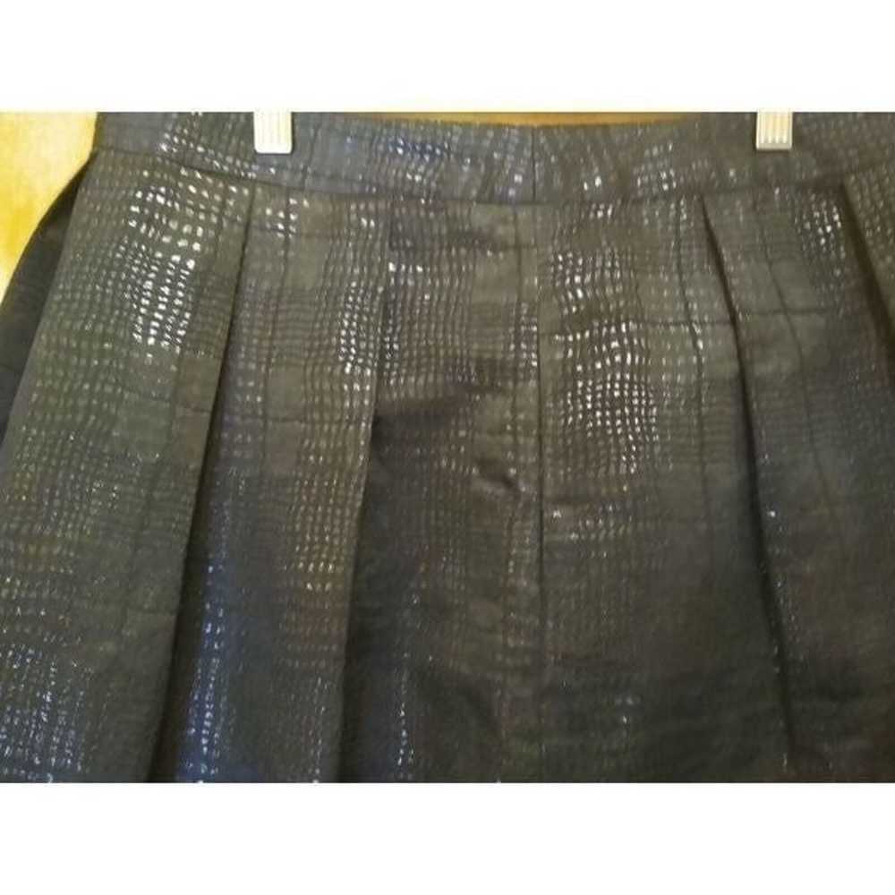 Tommy Hilfiger Wome's Black Skirt. Size 6 - image 4