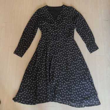 Polka dot pattern black dress. - image 1