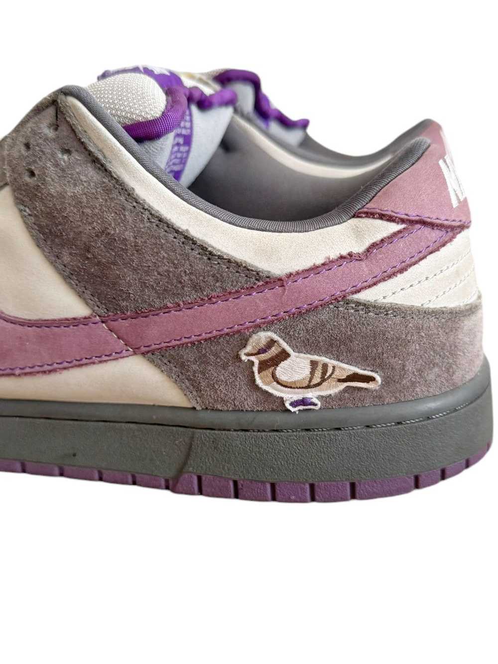 Nike 2006 OG Purple Pigeon Dunk Low SB - image 3