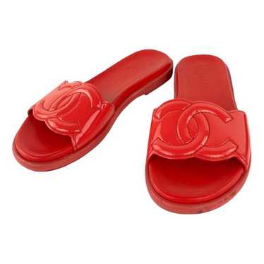 Chanel Patent leather flip flops