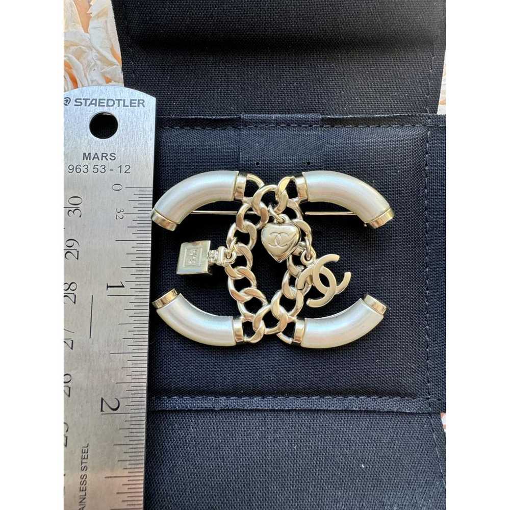 Chanel Cc pin & brooche - image 9