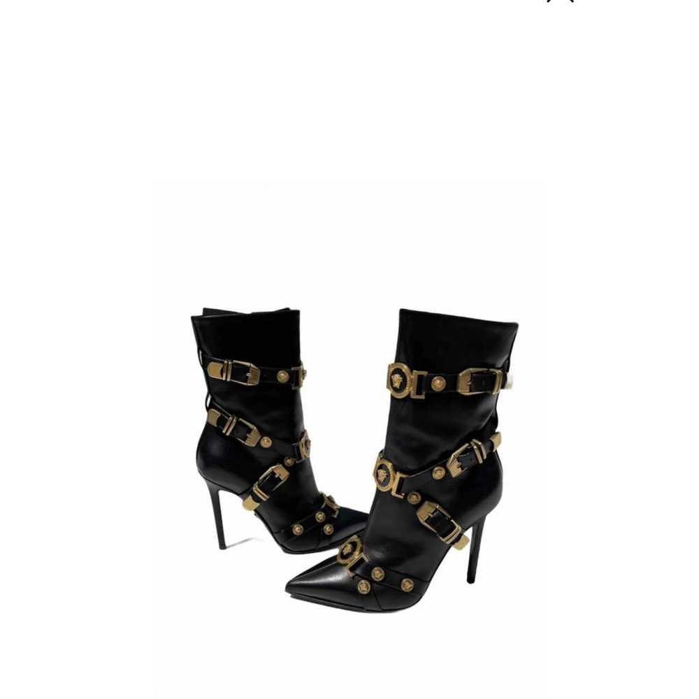 Versace Leather buckled boots - image 5