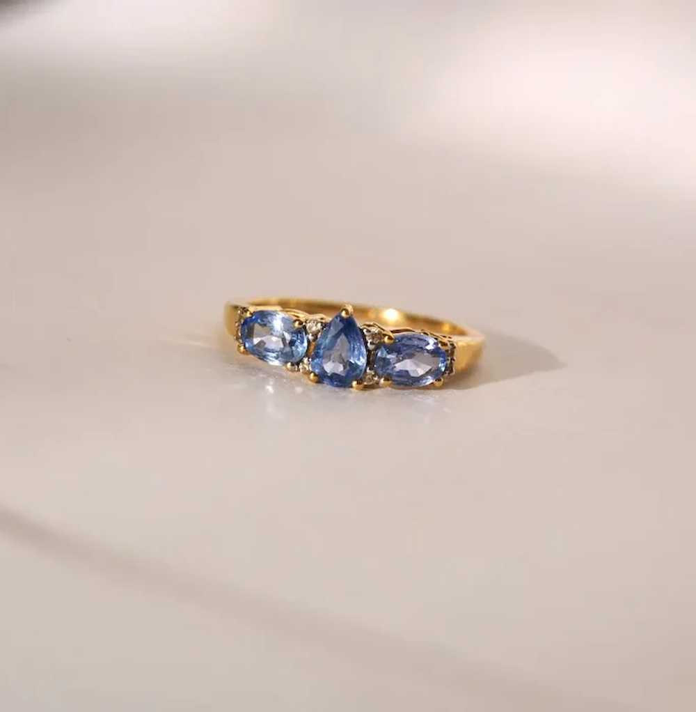 Royal Blue Ceylon Sapphire 3-stone Gold Band Ring - image 11