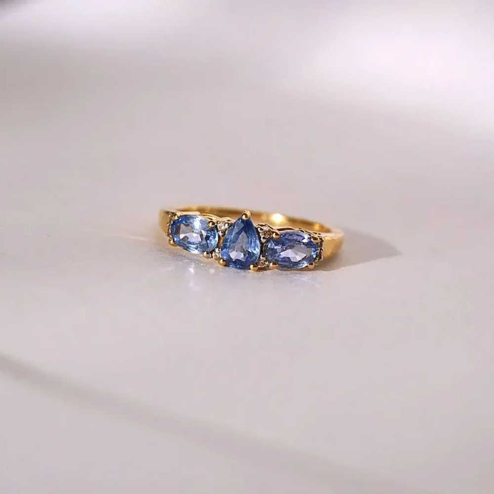 Royal Blue Ceylon Sapphire 3-stone Gold Band Ring - image 3