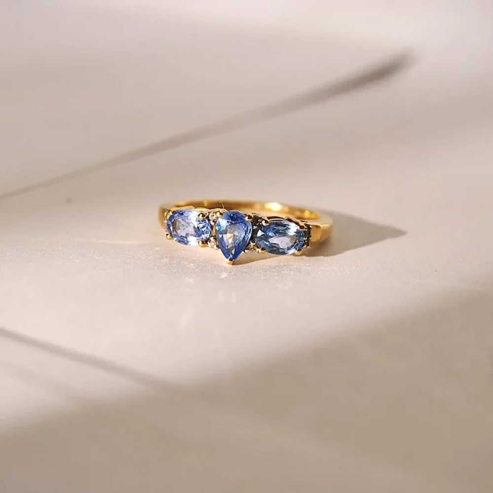 Royal Blue Ceylon Sapphire 3-stone Gold Band Ring - image 4