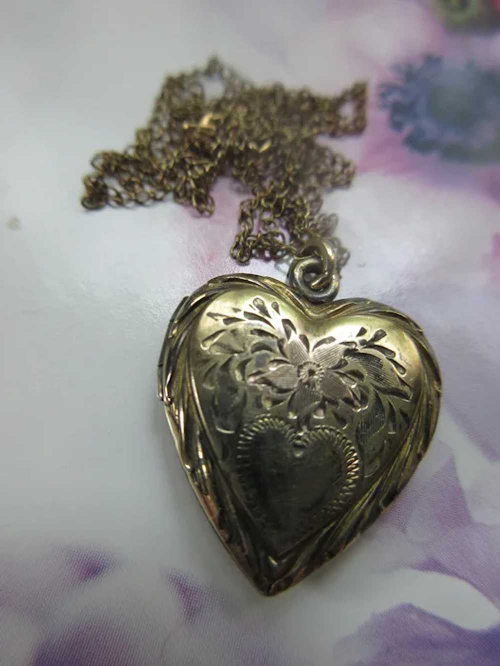 Vintage Heart Locket Necklace in Gold Fill on Sil… - image 2