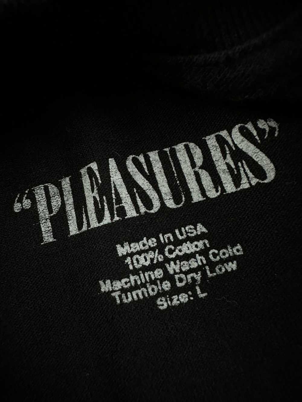 Pleasures × The Cure Pleasures x The Cure " Frida… - image 5