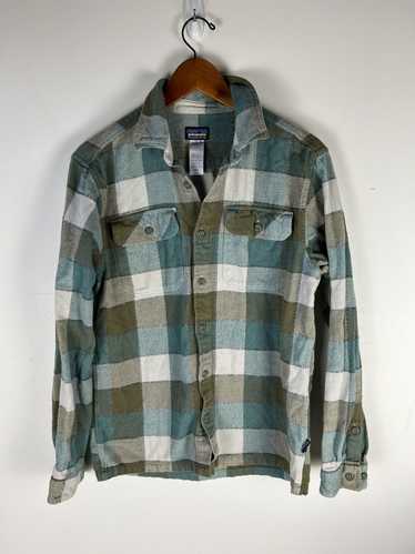 Patagonia Patagonia flannel button up shirt