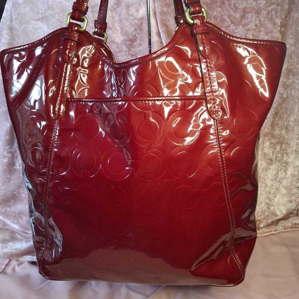 EUC COACH LARGE TOTE BAG PATENT LEATHER - image 2