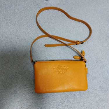 Dakota Shoulder Bag Orange Leather