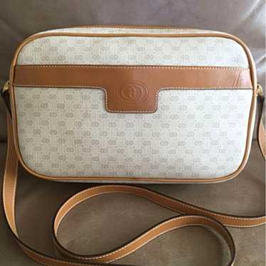 Excellent condition GUCCI Shoulder Bag Old Gucci V