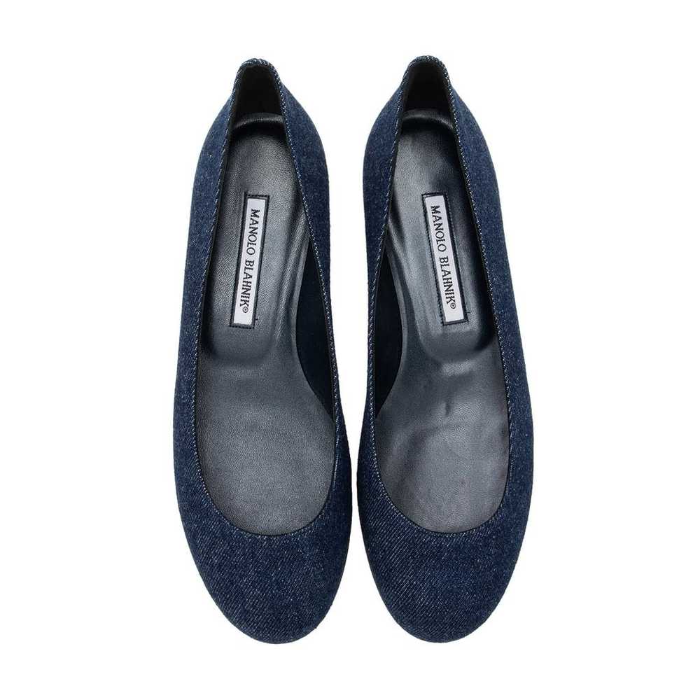 Manolo Blahnik Flats - image 4