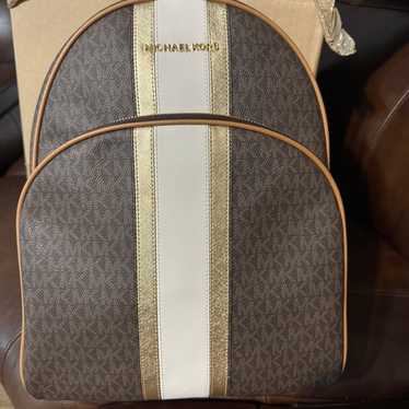 NWT Michael Kors MK brown & gold Book Bag