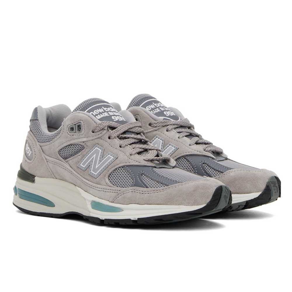 New Balance 991 low trainers - image 3