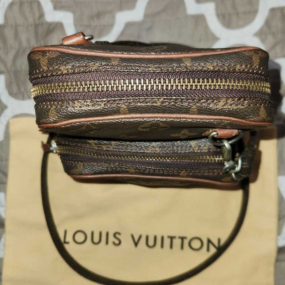 Vintage Louis Vuitton Amazon Bag w/COA - image 4