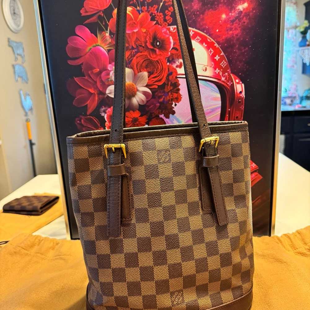 ♥️Damier Ebene Marais Bucket 23 - image 2