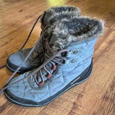 Columbia Shorty Minx Boots Size 7