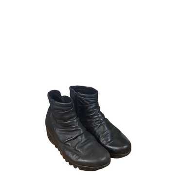 Munro Black Leather Ankle Sie Zipper Walking Wedg… - image 1