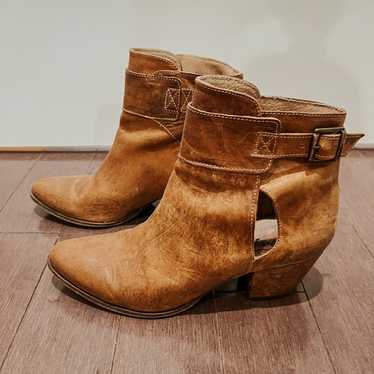 Free People Belleville Ankle Booties Sz 8 EUC - image 1