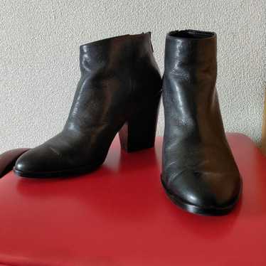 Cole Haan short boots size 6.5