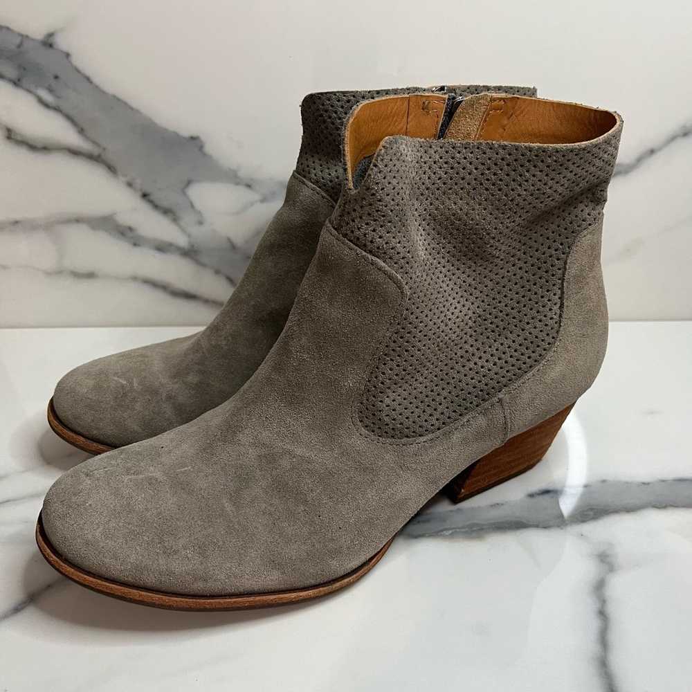 Kork-Ease | Wms Gray Perforated Suede Stacked Hee… - image 1