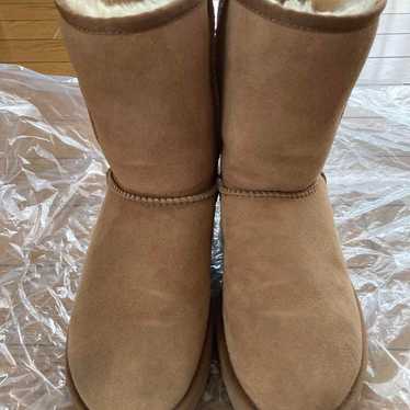 UGG sheepskin boots in size 24cm.