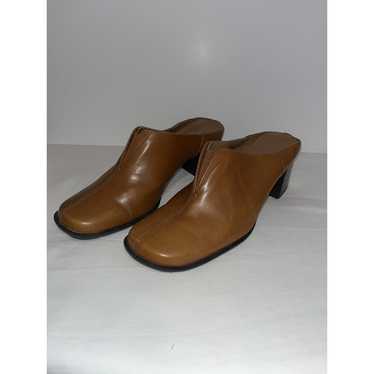 Naturalizer 8.5 Tan Camel Leather Mule - image 1