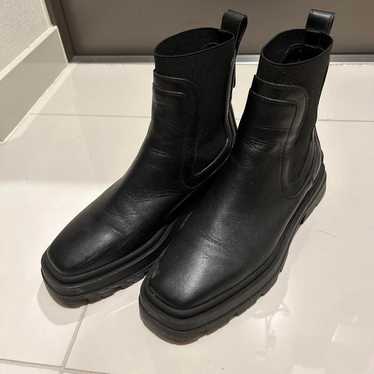 Jimmy Choo
Chelsea Boots Side Gore Boots, Size 37