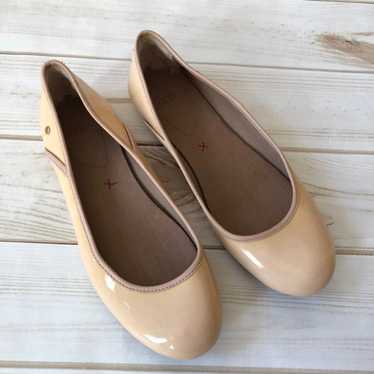 Ugg Antora nude patent Flats