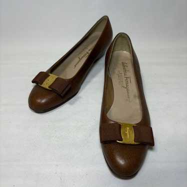 Ferragamo pumps brown women's brand item - image 1