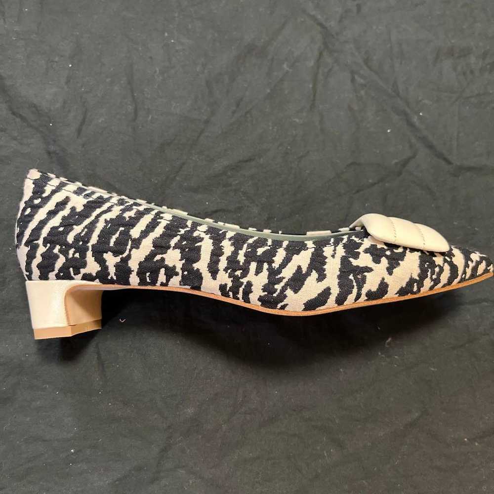 Odette and Odile Zebra Pattern Low-Heel Pumps 22.… - image 4