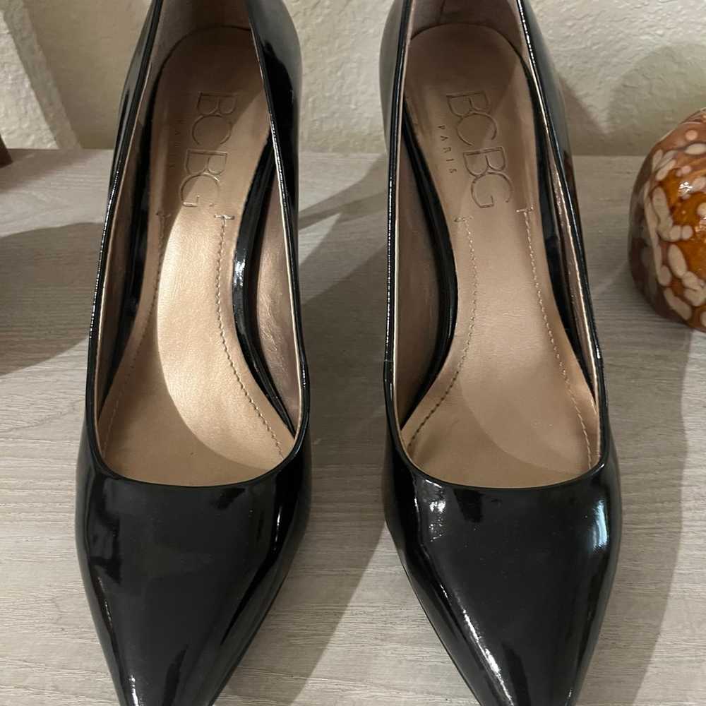 Size 9 bcbg black patent heels - image 3