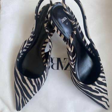 ZARA Zebra Pattern Slingback Shoes 37