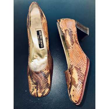 BRUNO MAGLI SNAKESKIN BLOCK HEEL PUMPS 7.5N CLASSI