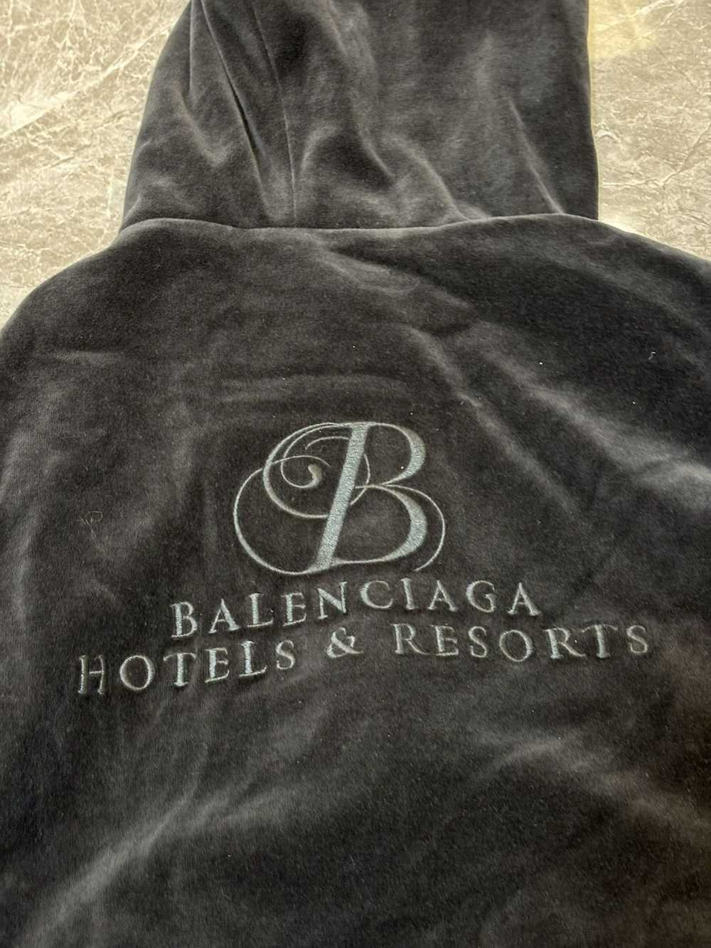 Balenciaga Balenciaga hotels & resorts hoodie - image 3