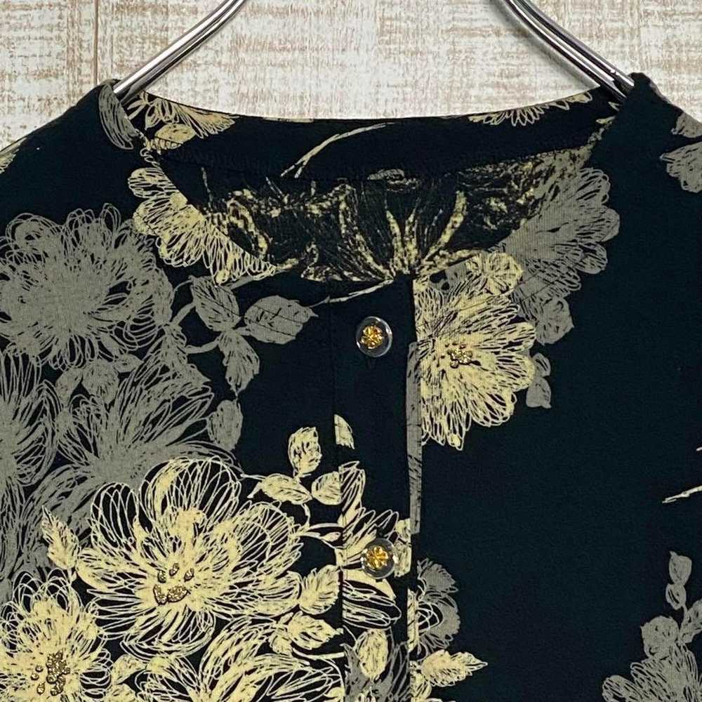 Ladies' tops, shirts, blouses, black, floral patt… - image 2