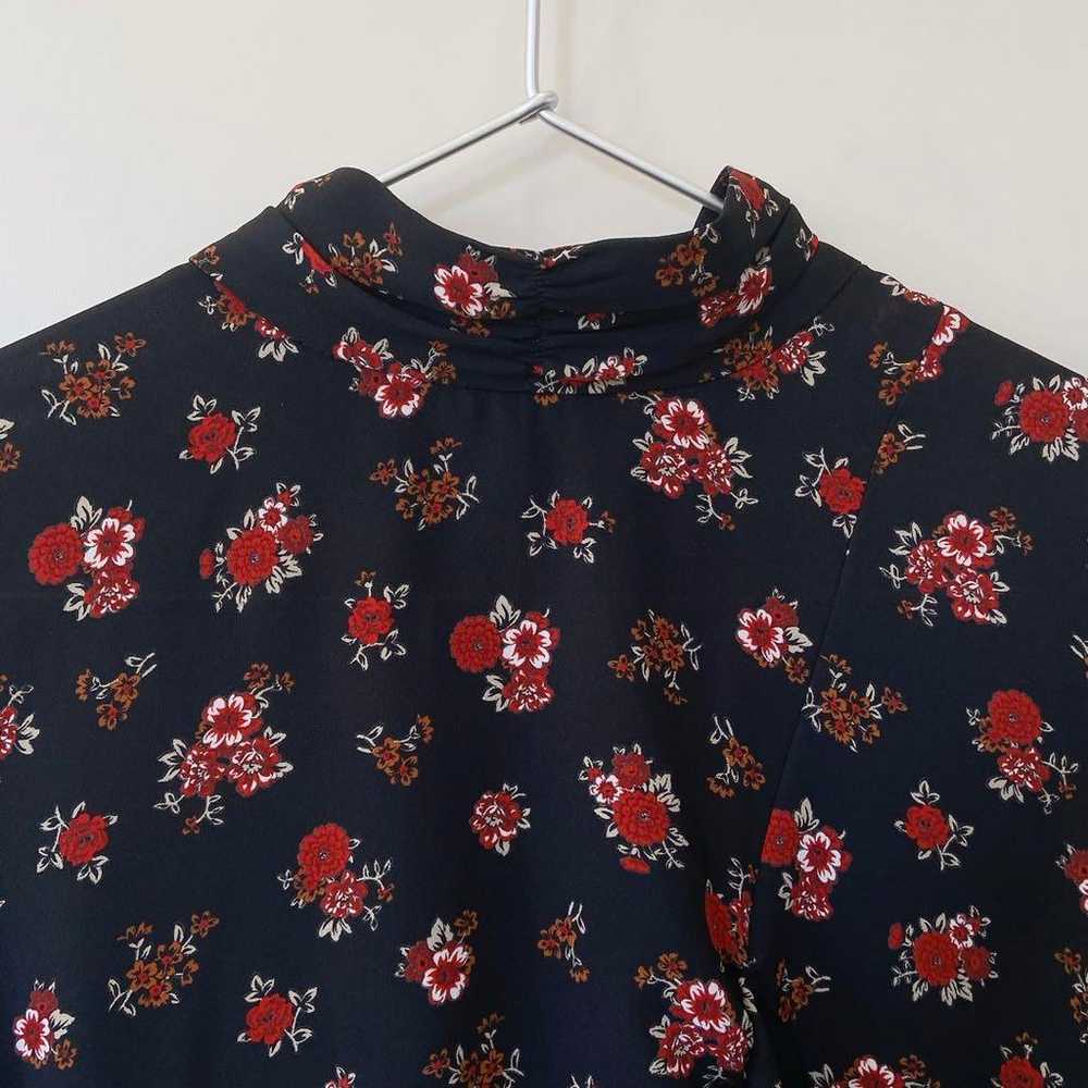 ZARA long-sleeve blouse top, all-over floral patt… - image 2