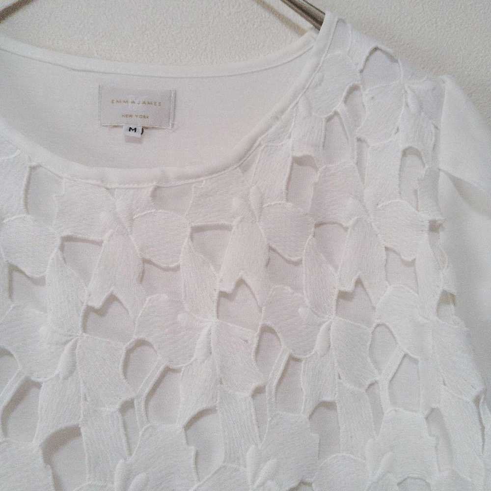 Emma James White T-shirt with Frills, Size M, Lac… - image 10