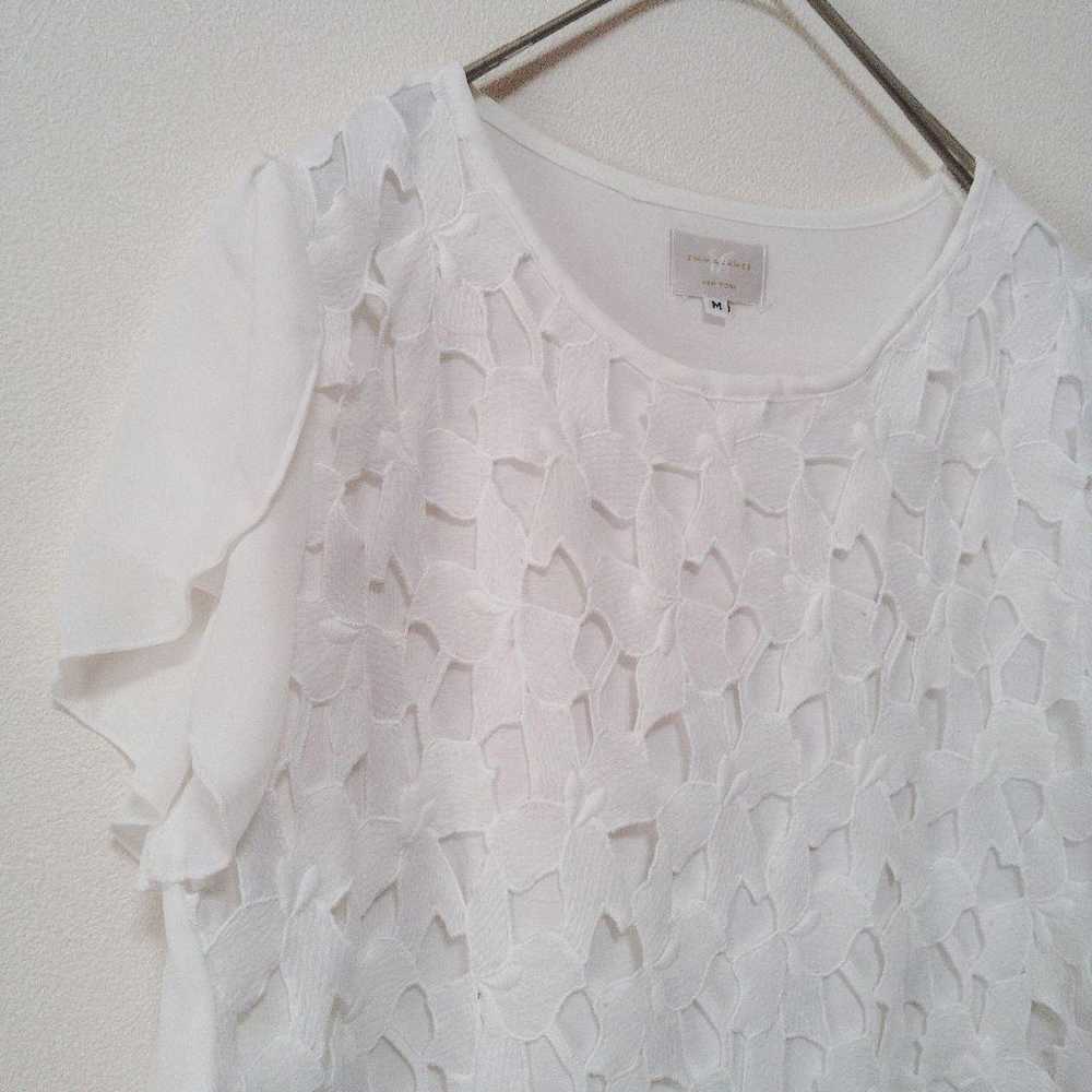 Emma James White T-shirt with Frills, Size M, Lac… - image 7