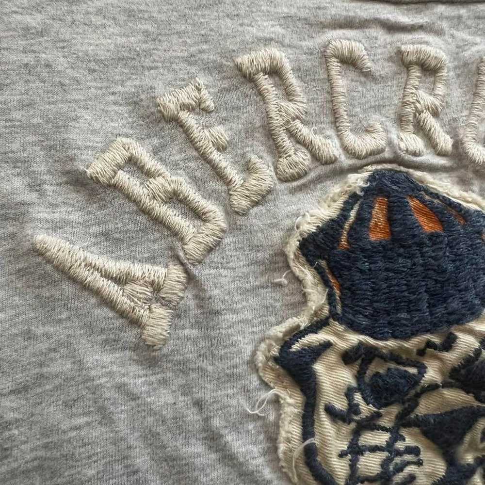 【Rare】Abercrombie & Fitch T-shirt Vintage Logo Em… - image 3