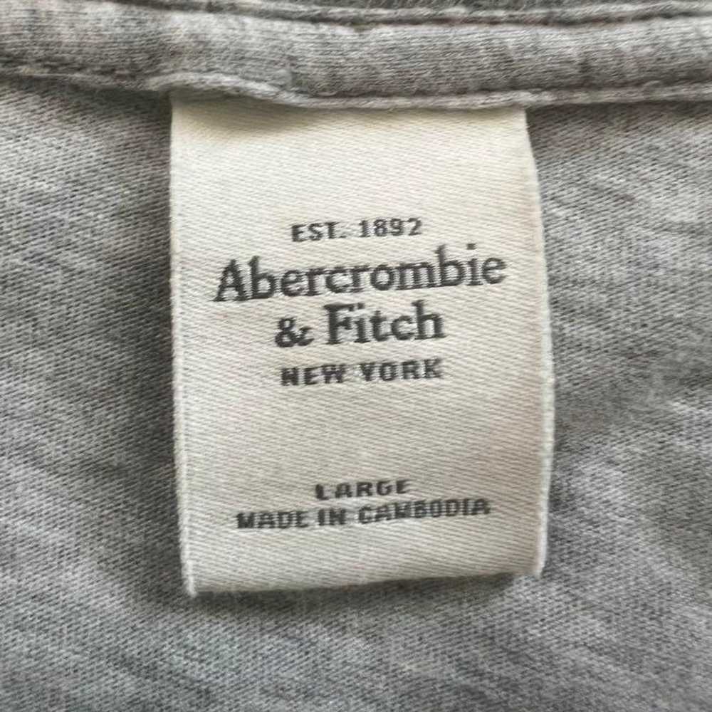 【Rare】Abercrombie & Fitch T-shirt Vintage Logo Em… - image 5