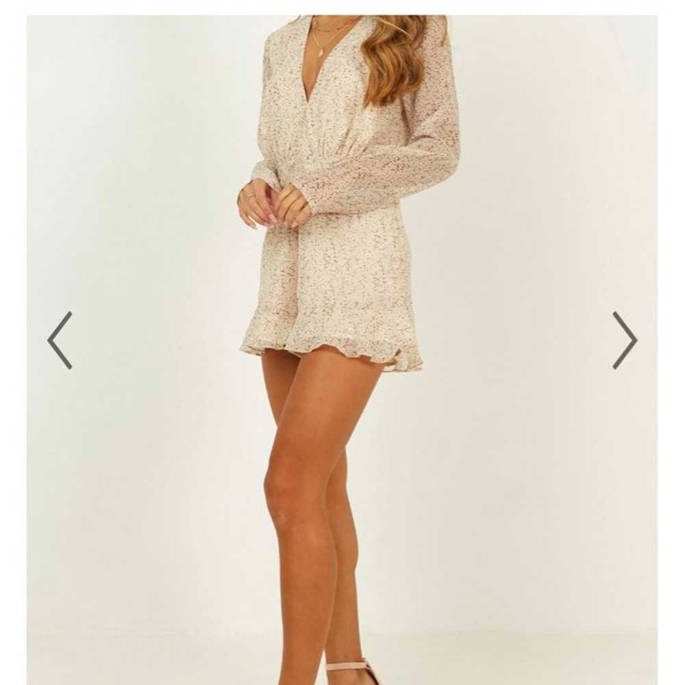 Showpo long sleeve romper - image 3